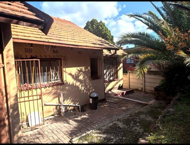 3 BEDROOM HOUSE FOR SALE IN LINDHAVEN